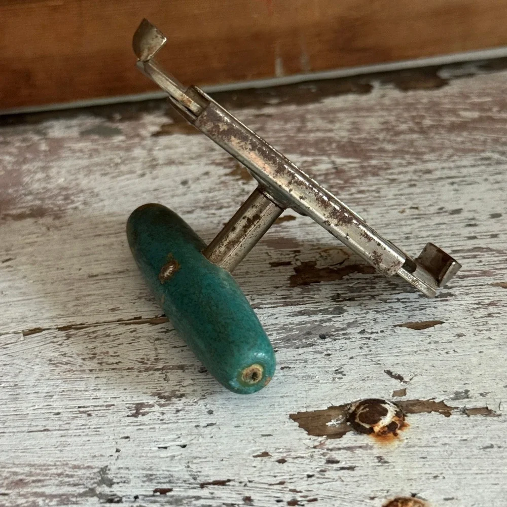 Vintage Edlund Co Top-Off Jar Bottle Screw Top Opener Teal Wood Handle Vermont